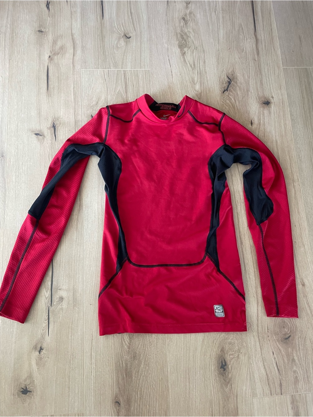 Nike Pro Combat Hyperwarm Mens Large Red Black Dri-FIT Mock Neck Shirt